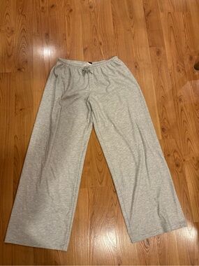 SHEIN Light Gray Wide-Leg Jogger Pants